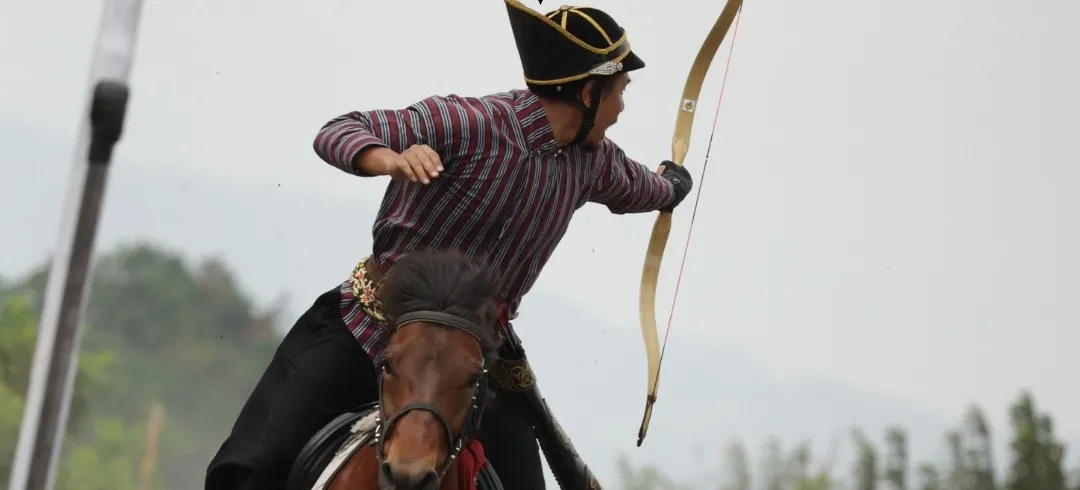 Kategori Horseback Archery